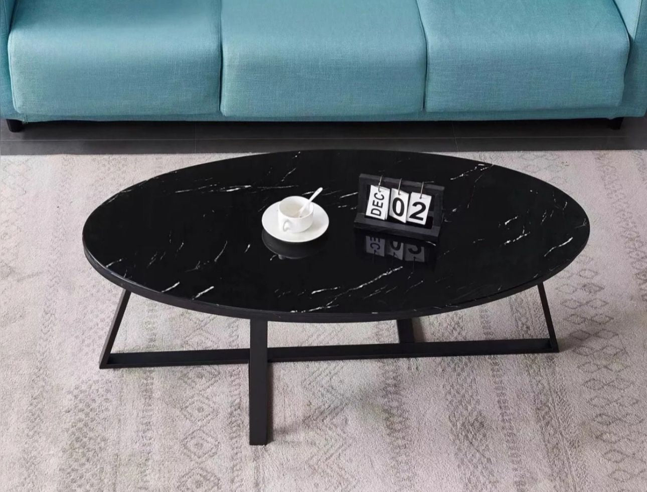 Table basse granita pied noir or ou argent plateau marbré noir en granite
Dimension: 120/60/45